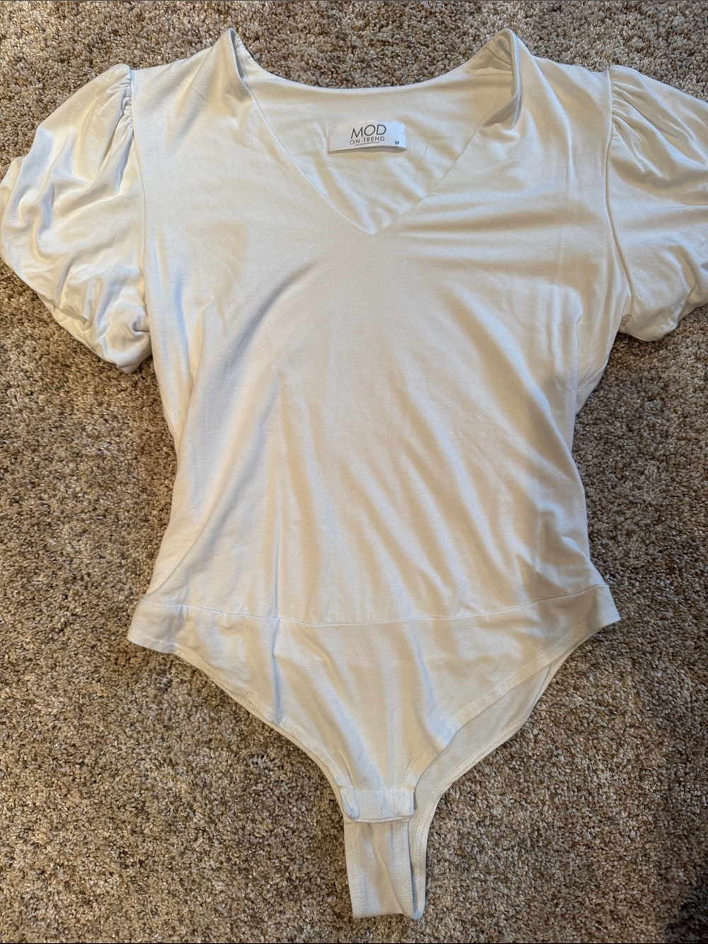 MOD On Trend Ivory V-Neck Puff Sleeve Bodysuit